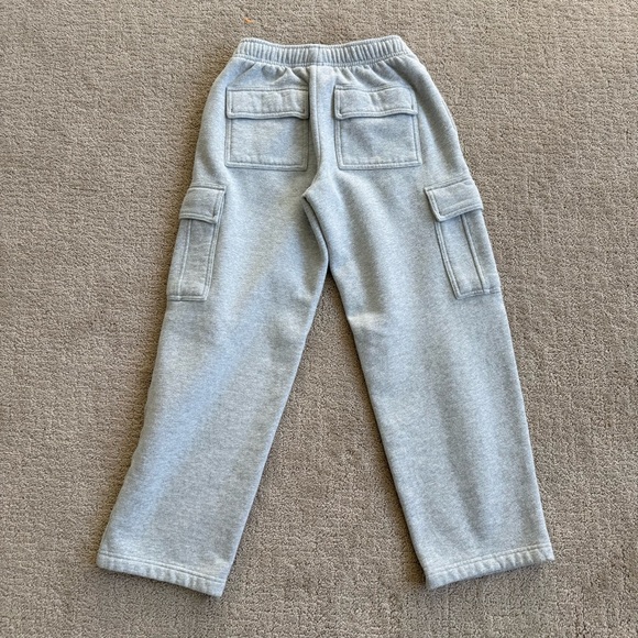 Aritzia Sweatfleece Mega Cargo Swearpant - Picture 2 of 6